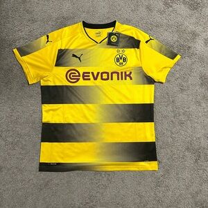 NWT Puma BVB 2017/ 2018 Yellow and Black Home Jersey